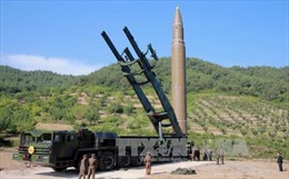 Chuyên gia Mỹ: Trung Quốc giúp Triều Tiên phát triển tên lửa đạn đạo 